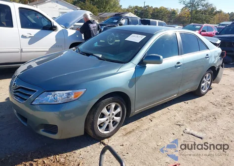 2010 Toyota Camry Le z USA, uszkodzony, nr VIN 4T1BF3EK1AU550638